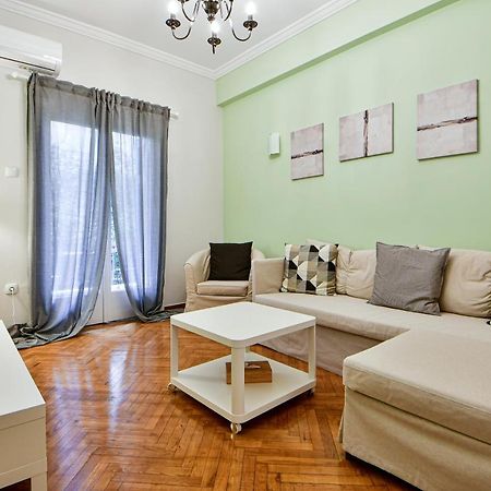 Thiras Lovely Apartment By Zain Ateny Zewnętrze zdjęcie