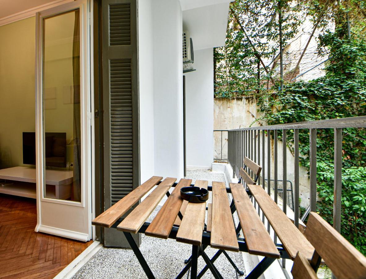 Thiras Lovely Apartment By Zain Ateny Zewnętrze zdjęcie