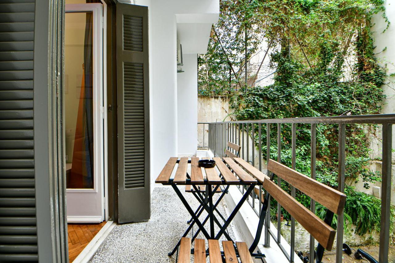 Thiras Lovely Apartment By Zain Ateny Zewnętrze zdjęcie
