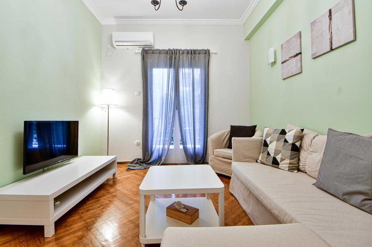 Thiras Lovely Apartment By Zain Ateny Zewnętrze zdjęcie